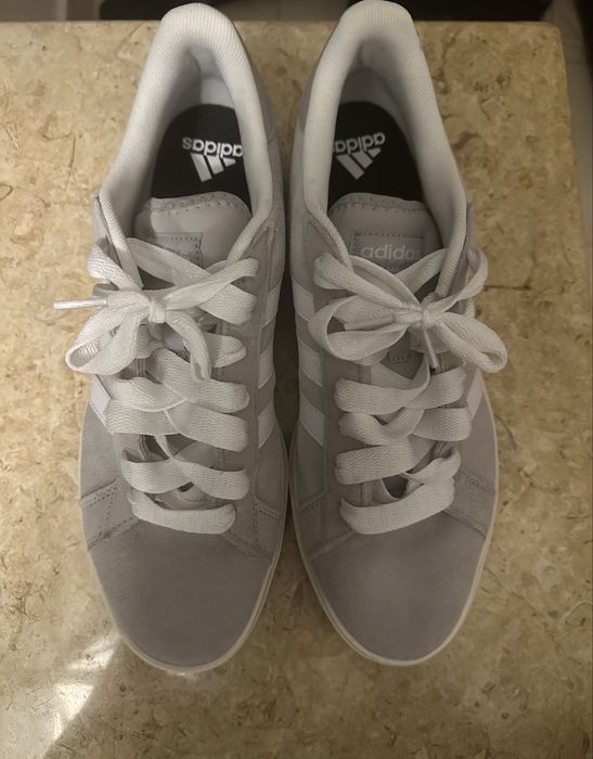 Адидас обувки