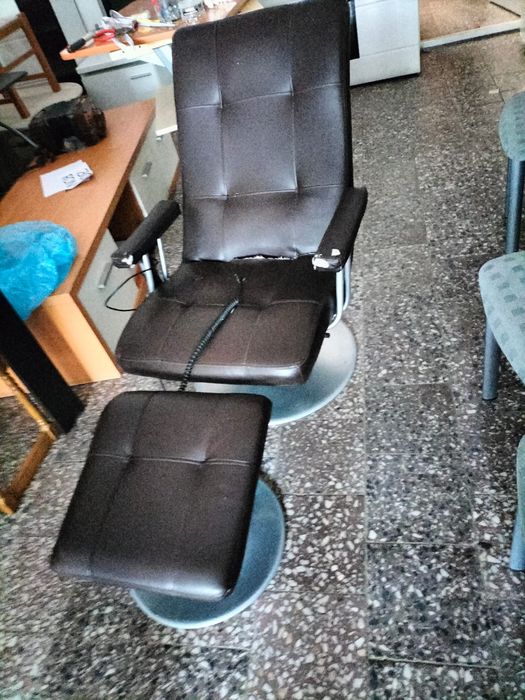 Fotoliu cu masaj și încălzire multe funcții din Germania.