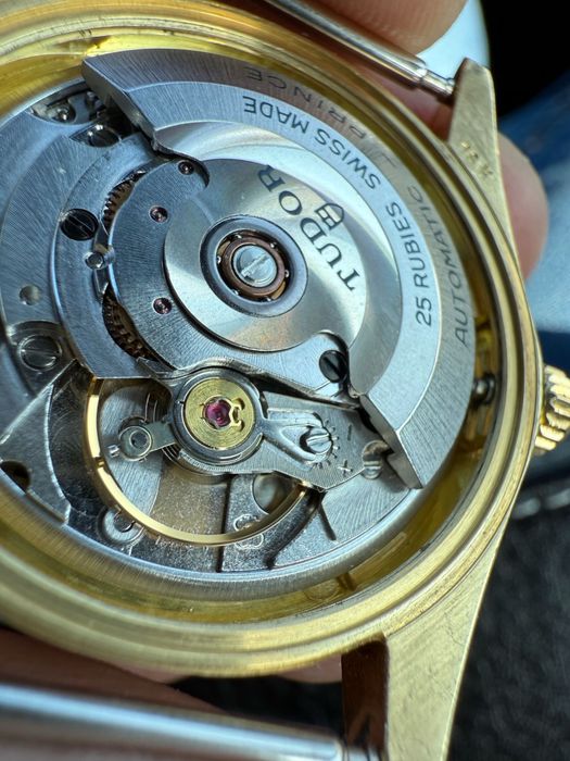 Tudor Prince OysterDate Aur Masiv 18k