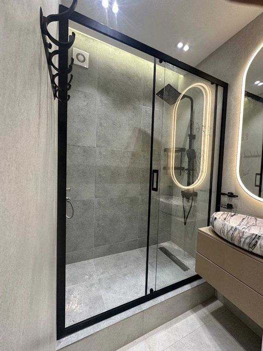 Душевые кабины из калённого стекла