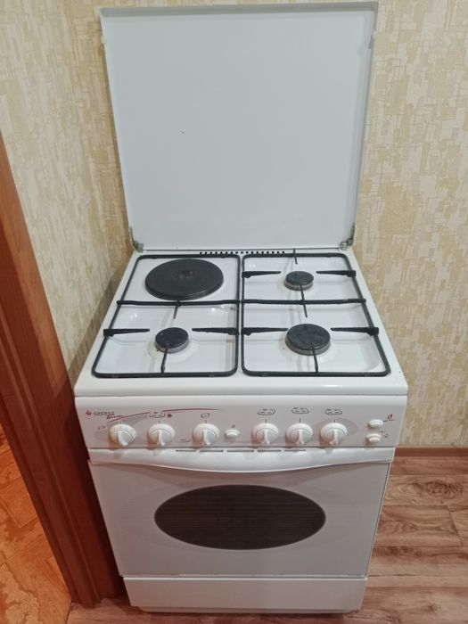 Продам газовую плиту
