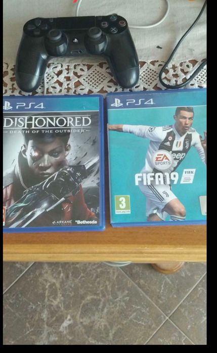 Playstation4 Slim 500 Gb. + Orginalen Djoistik+ igra na disk