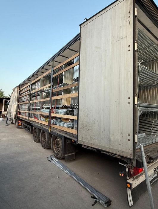 Фасадно поцинковано скеле