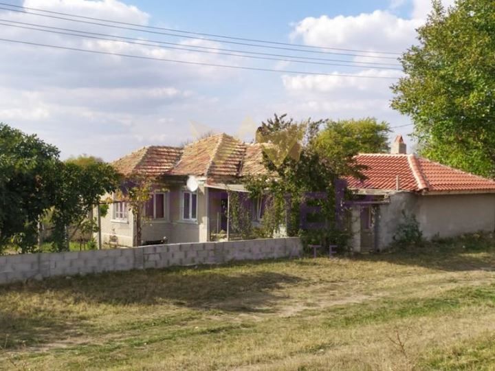 Къща в с.Момчилово, обл.Варна