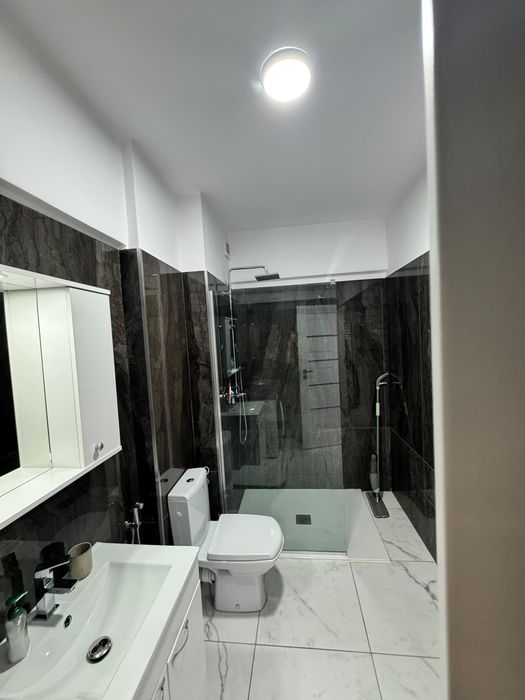 Vind apartament 2camere et.1 bloc nou complex rezidențial Win +parcare privata
