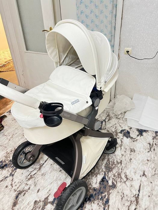 Детская коляска Hot Mom 2 в 1 (Белая экокожа)