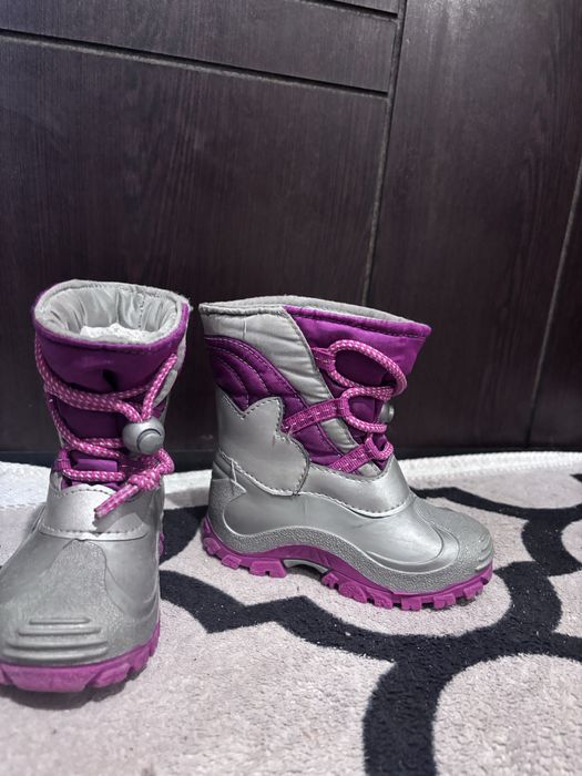 Детски якета и обувки