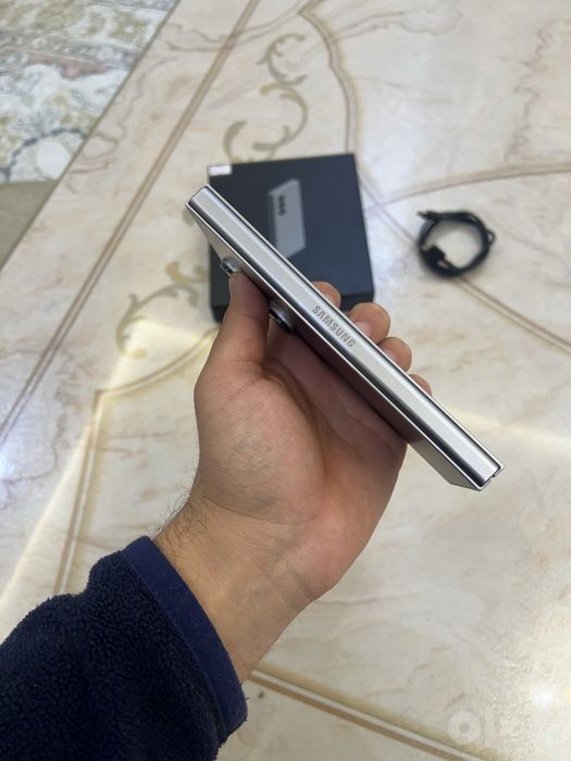 Samsung Galaxy Z Fold 6