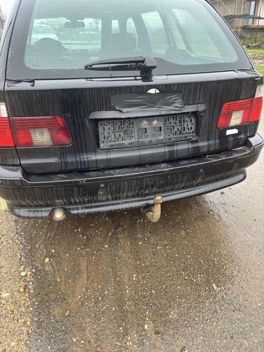 Dezmembrez bmw e39 motor 525 d M57