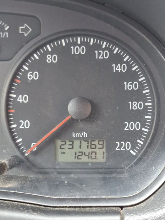 Vând vw polo 2006 1.2 benzină