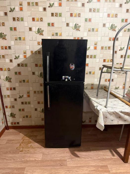 Продам не большой холодильник