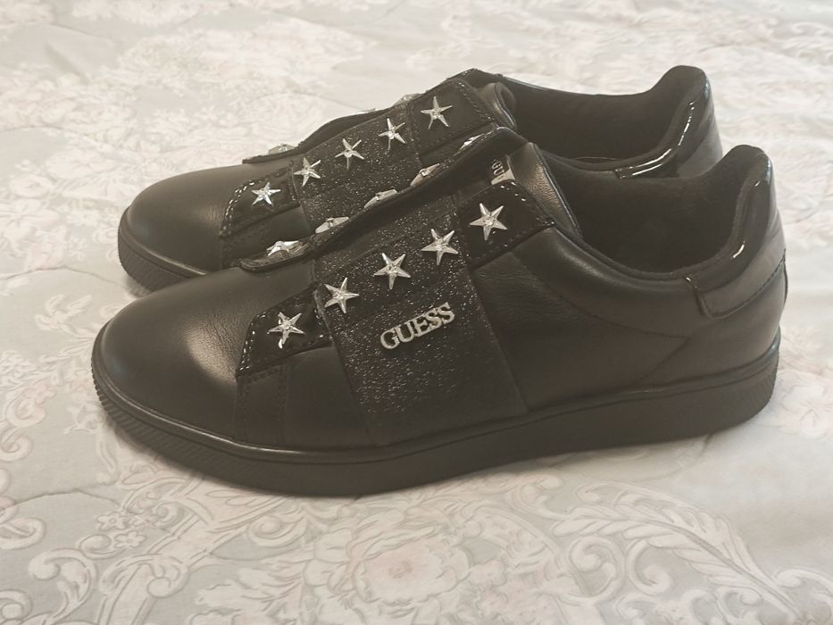 Дамски обувки GUESS