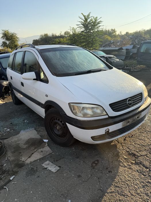 Опел Зафира A 2.0 дизел  НА ЧАСТИ