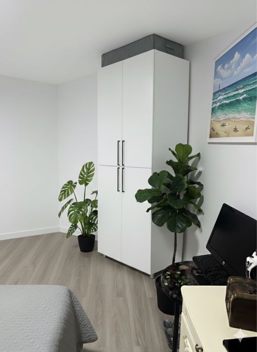 Шкаф плательный универсальный.Торг