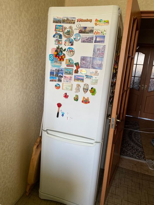 Отдам бесплатно холодильник нерабочий