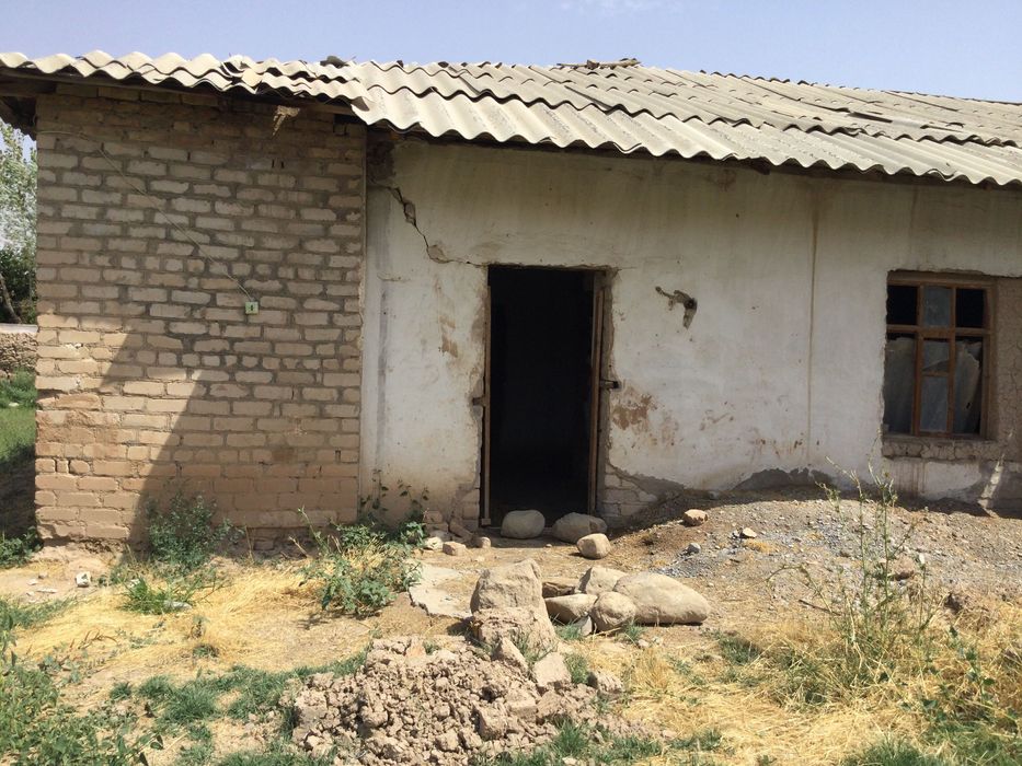 Коттедж силикат ғиштли уй сотилади