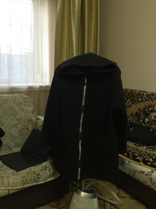 Продам: Пальто 58 размер