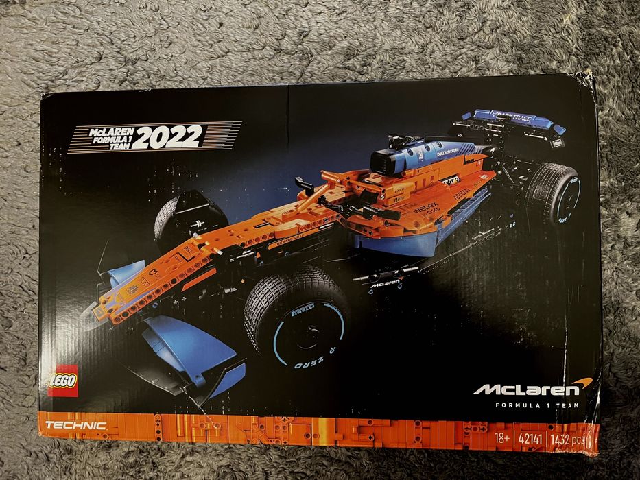 LEGO® Technic - Състезателна кола McLaren Formula 1 42141, 1432 части