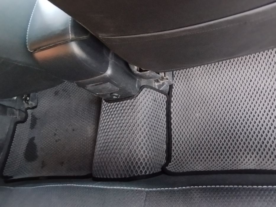 Легковые автомобиль