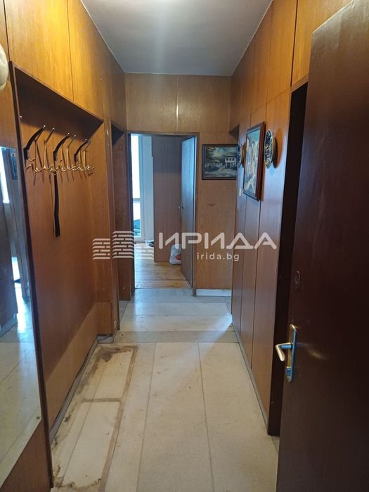 Тристаен апартамент с гараж в кв. Лозенец