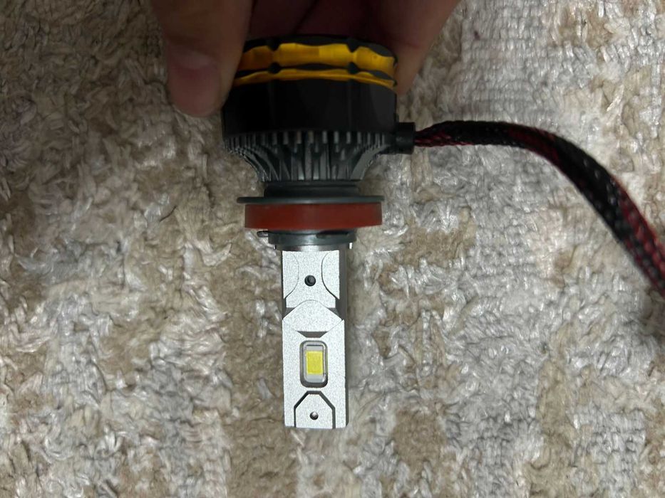 Лед лампы на фару