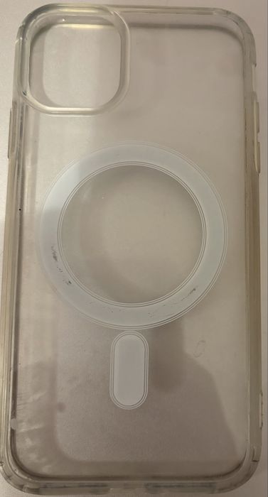 Прозрачен калъф за iPhone 11 с MagSafe