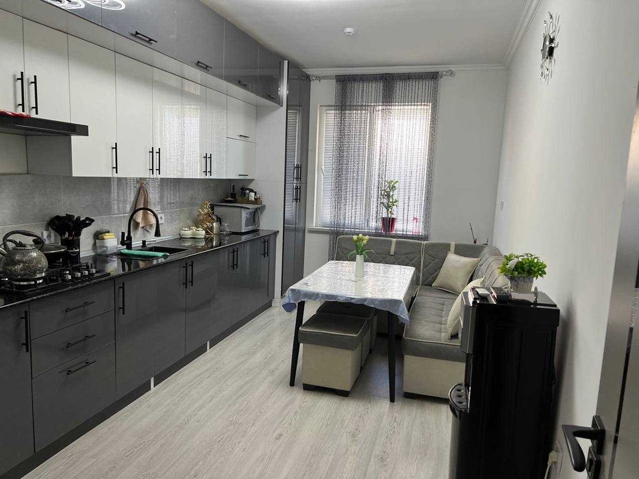 3-xonalik kvartira sotiladi Yangi-hayot tumani