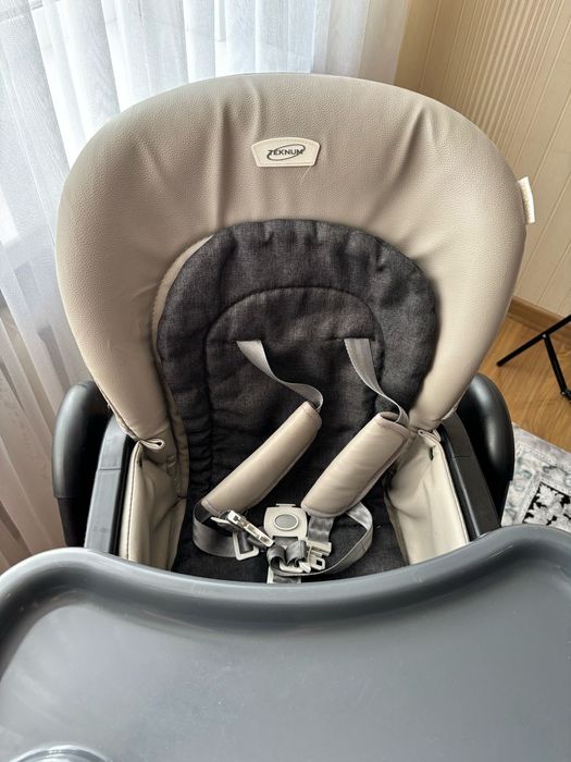 Продам детский стульчик Teknum