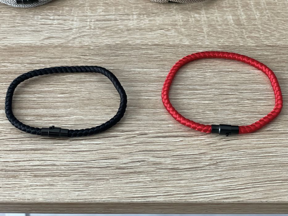 Гривни с преплитане