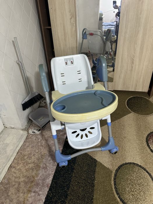 Детский стол не новый