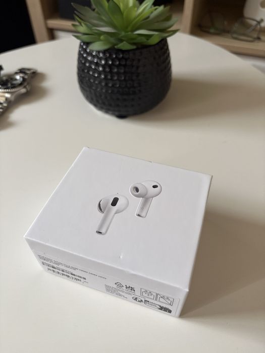 Airpods Pro 3 слушалки