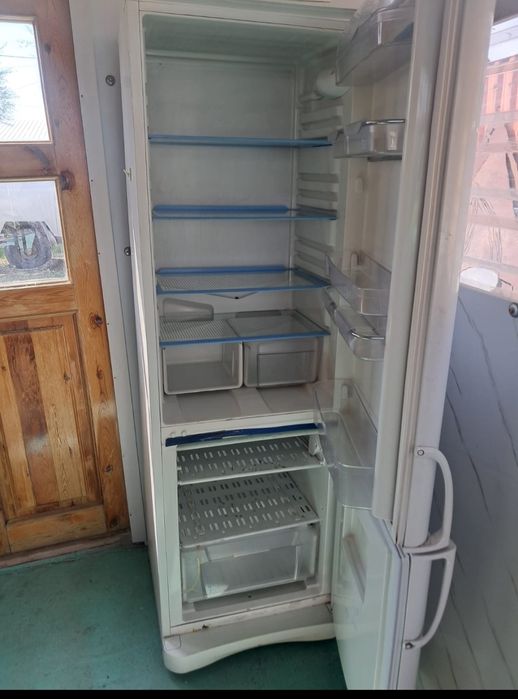 Продам холодильник в рабочем хорошем состоянии