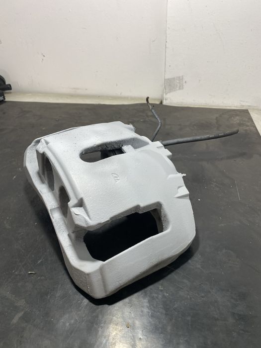 Etrier frana stanga fata Audi A8 D3 2003-2010