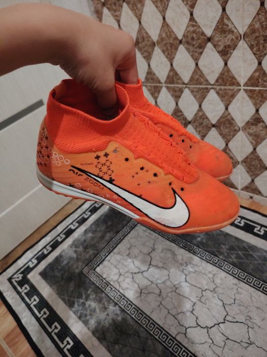 Сараканошки найк