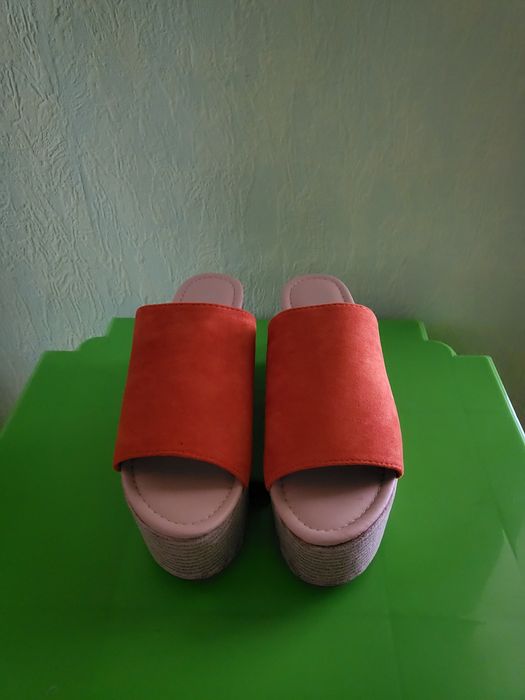 Дамски чехли на платформа