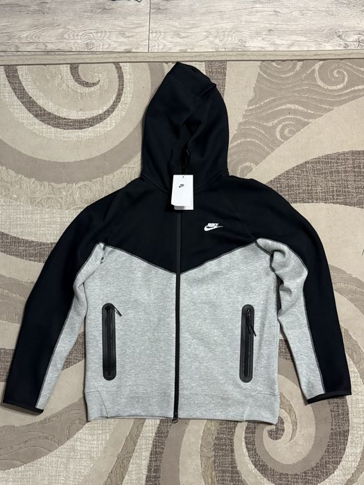 Nike tech fleece