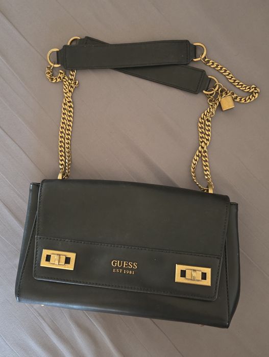 Черна чанта GUESS