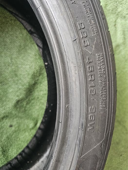 225 45 19 vara goodyear
