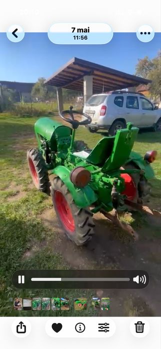 Tractor Holder A 12