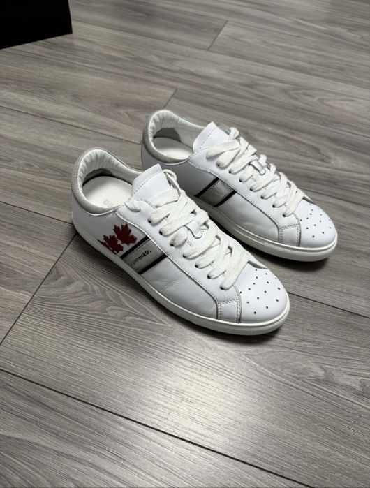 Adidasi dsquared