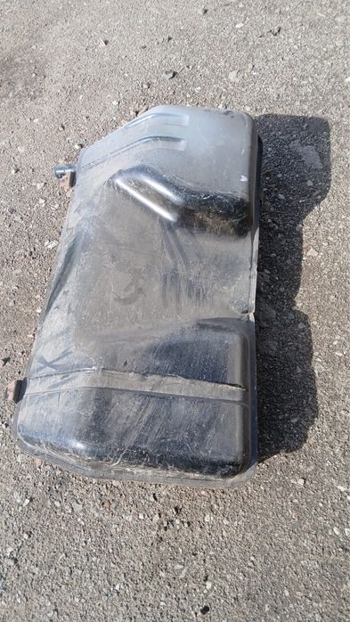 Продам бензобак от Chevrolet Нива