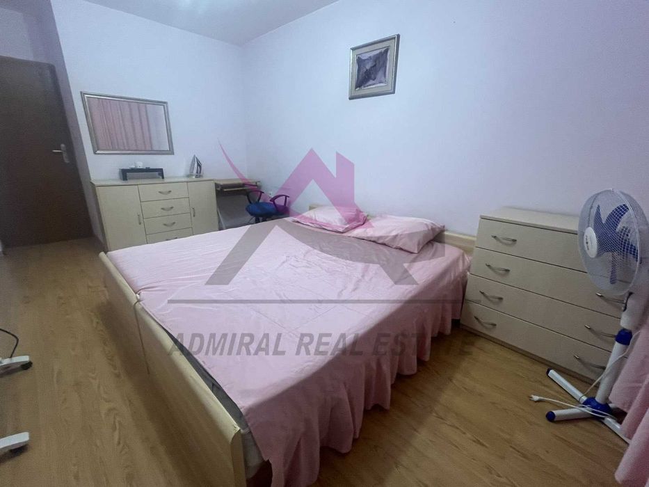 Страхотен -двустаен -Цветен квартал