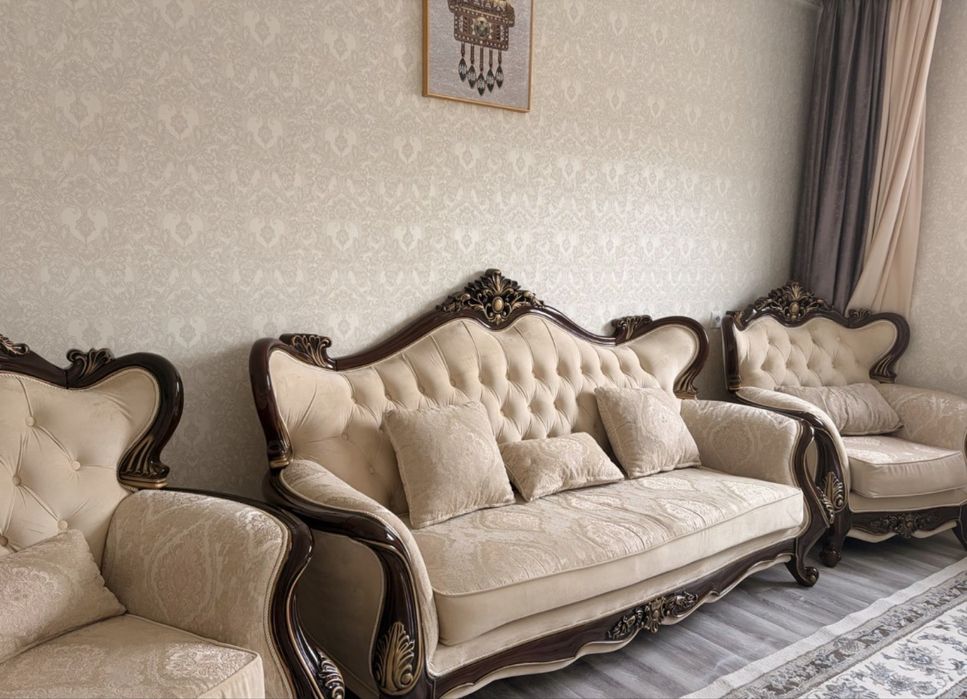 Диван с креслами