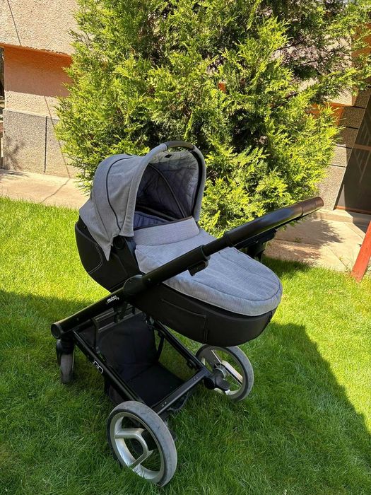 Комбинирана детска количка