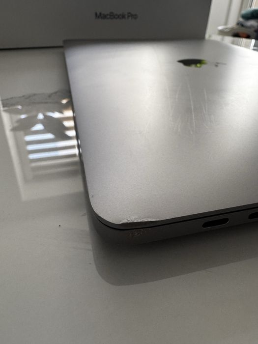 Apple MacBook Pro 13 M1 8GB Ram 256GB SSD Space Gray