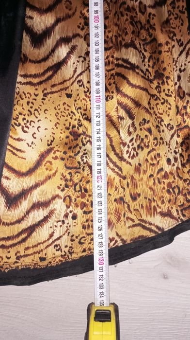 Официална сатенена рокля