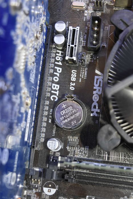 Asrock H81 Pro BTC + CPU Xeon E3-1231 V3 1150 socket - I7 analog 4770