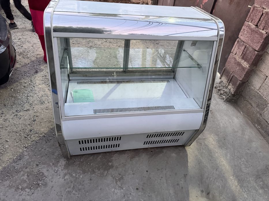 Продам срочна холодильник