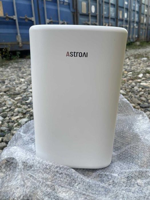 Mini frigider AstroAI 2 în 1,  6 litri, cu funcție de răcire/încălzire