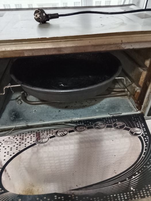 Продам духовка рабочая